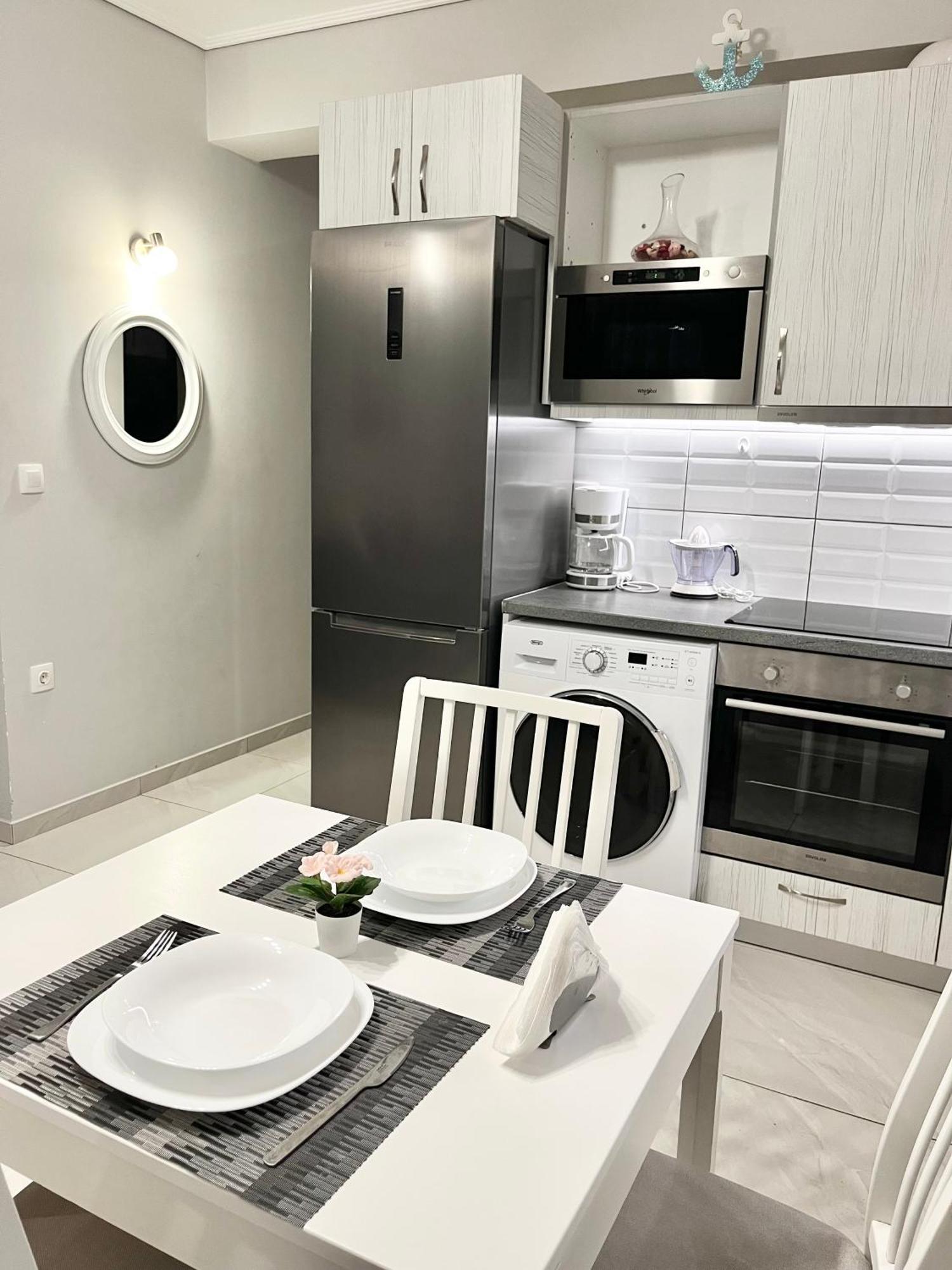 Blueline Apartment 3 Loutráki Extérieur photo